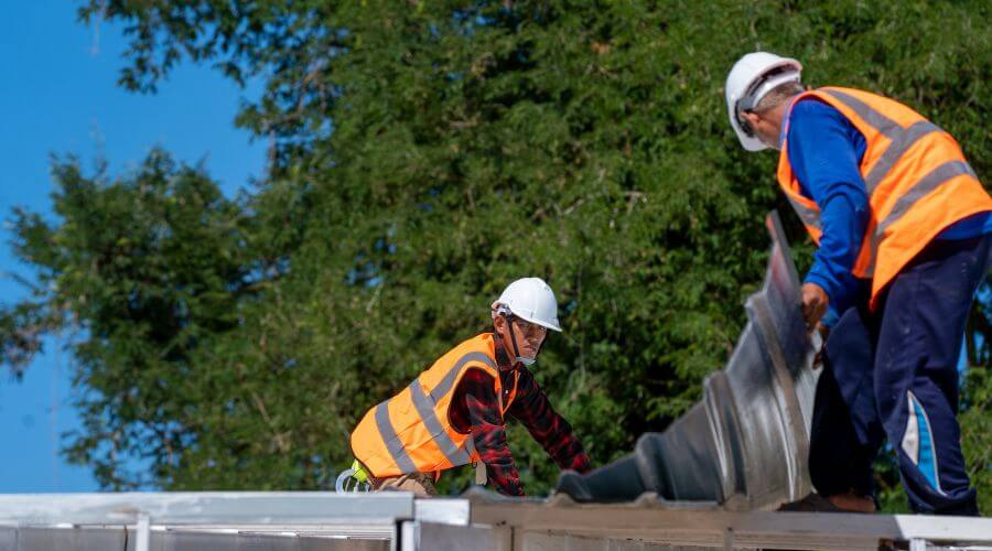 Roof maintenance in Three Rivers, TX